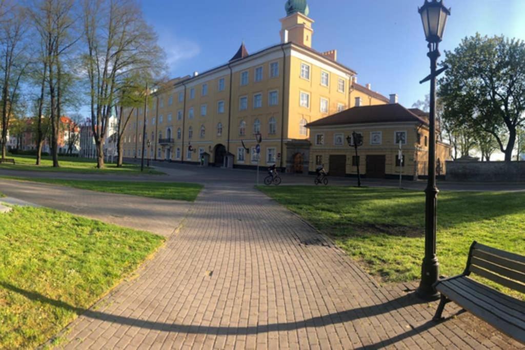 New Comfortable Apartment Nearby Promenade In 5 Minutes From Old Town Of Riga. 외부 사진
